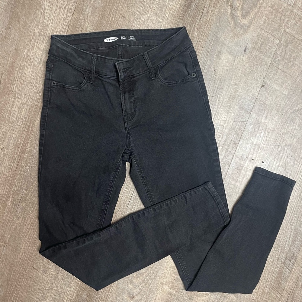 Old Navy Super Skinny Mid-Rise Black Jeans